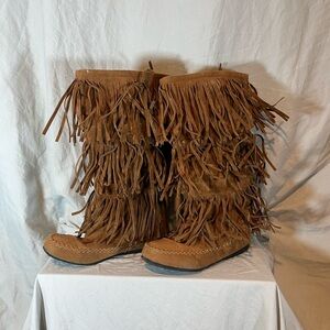 Hot Cakes Fringe Moccasin Boots - Brown
